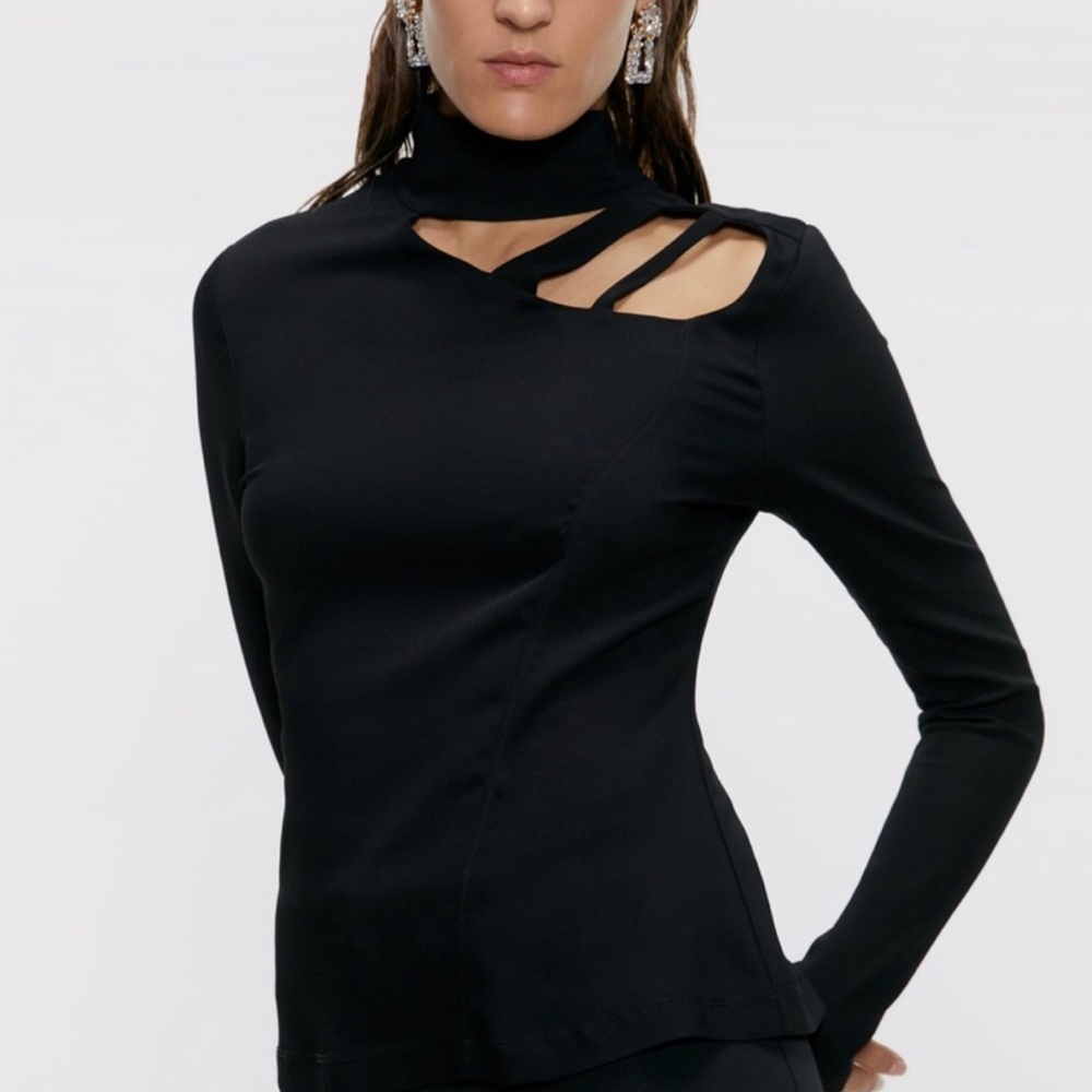 Brand new black Zara top with cut out detail - NWT size L